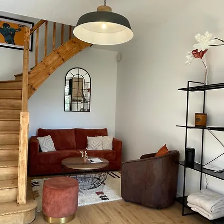 Charmante Maison à Avec Jardin, Prox Lyon Appartement *