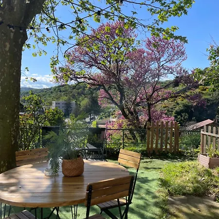 Appartement Charmante Maison à Avec Jardin, Prox Lyon Vienne (Isere)